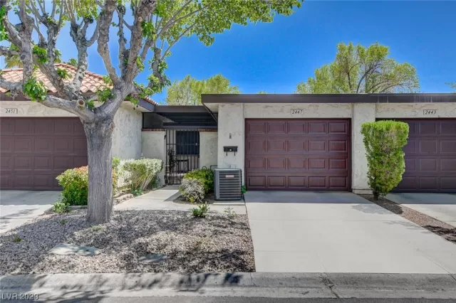 MLS: 2489744 Condo For Sale