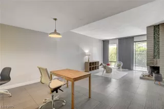 Photo #5: 2489744 Listing 