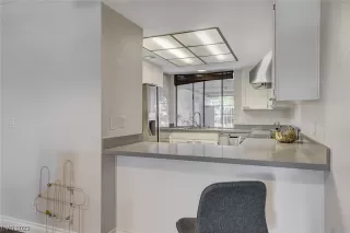 Photo #6: 2489744 Listing 