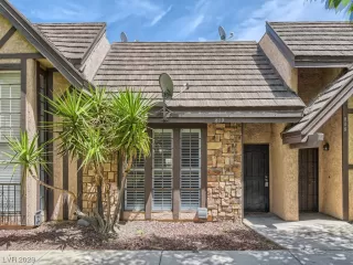 Photo #1: 2489747 Listing 