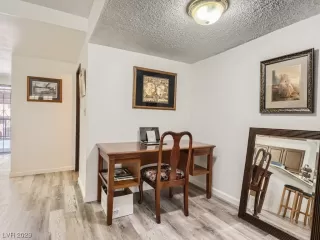 Photo #4: 2489747 Listing 