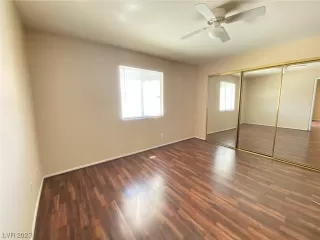 Photo #5: 2489781 Listing 