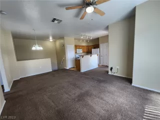 Photo #5: 2489814 Listing 