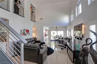 Photo #3: 2489826 Listing 