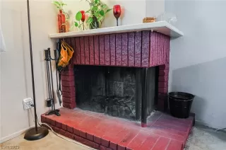 Photo #6: 2489829 Listing