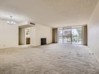 Photo #1: 2489862 Listing