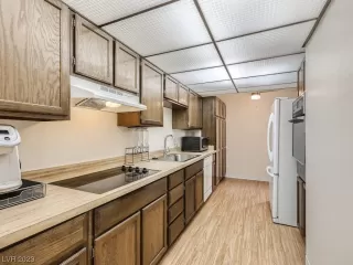 Photo #6: 2489862 Listing