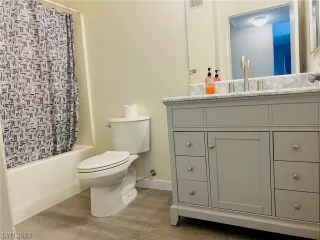 Photo #3: 2489895 Listing