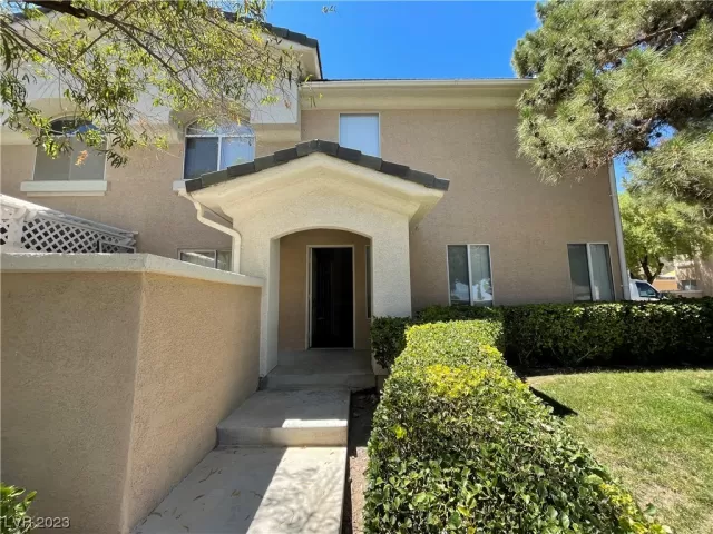 MLS: 2489935 Condo For Sale