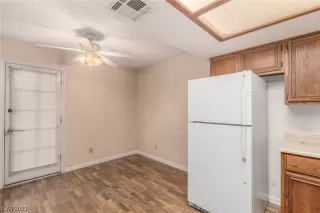 Photo #6: 2489942 Listing 