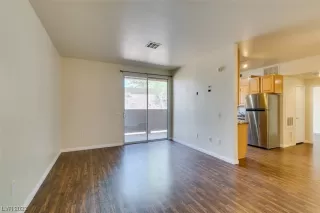 Photo #4: 2489974 Listing 