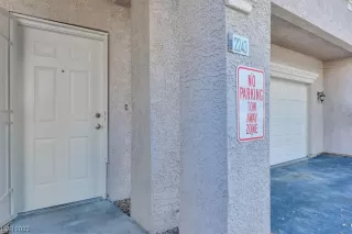 Photo #2: 2489982 Listing 