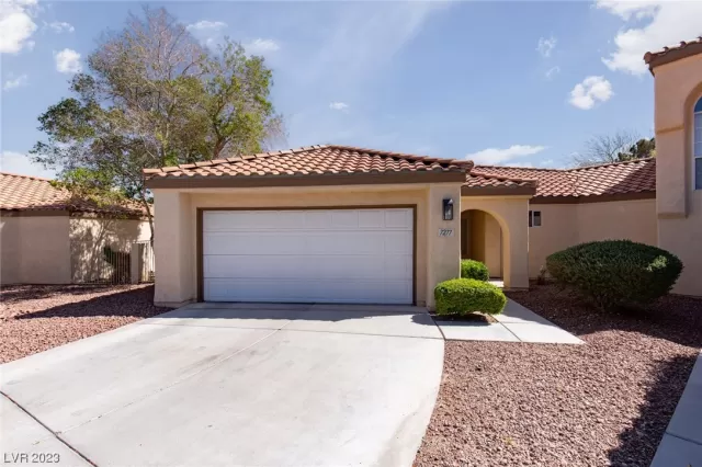 MLS: 2489984 Condo For Sale