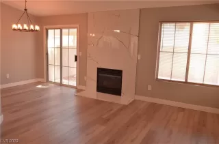 Photo #1: 2490002 Listing