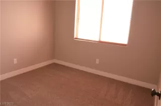 Photo #6: 2490002 Listing