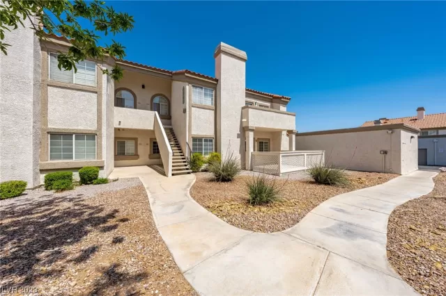 MLS: 2490072 Condo For Sale