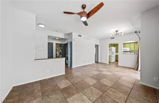 Photo #5: 2490072 Listing 