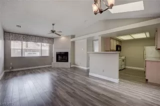 Photo #1: 2490077 Listing 