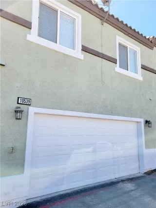 Photo #2: 2490090 Listing 