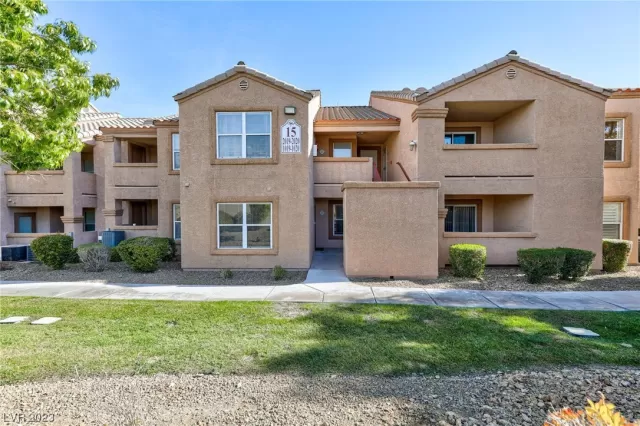 MLS: 2490095 Condo For Sale