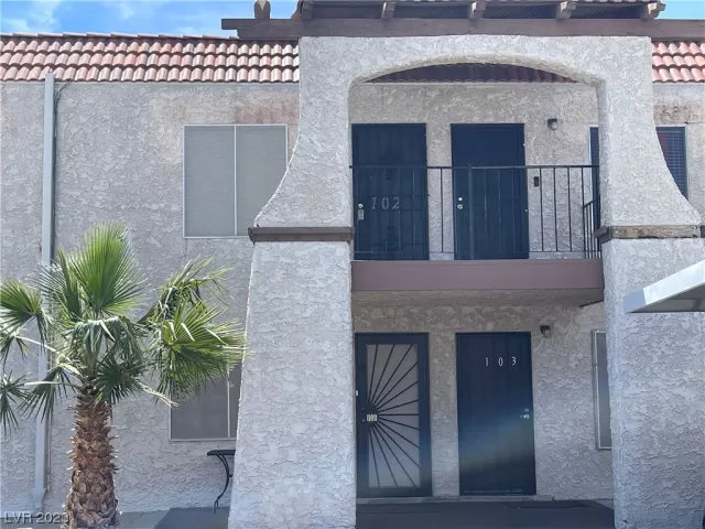 MLS: 2490144 Condo For Sale