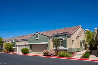 Photo #1: 2490145 Listing