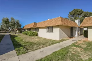 Photo #2: 2490160 Listing