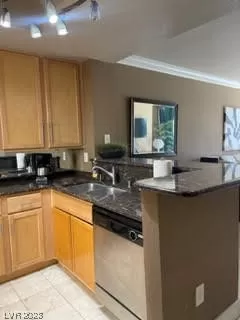 Photo #4: 2490162 Listing