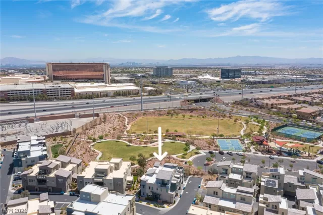 MLS: 2490163 Condo For Sale