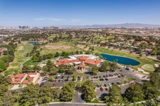 Photo #2: 2490175 Listing