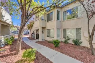 Photo #1: 2490182 Listing 