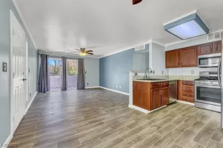 Photo #4: 2490182 Listing 