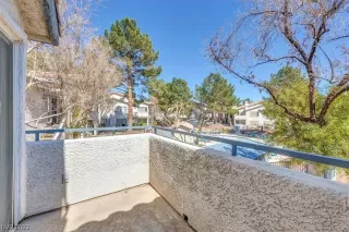 Photo #5: 2490182 Listing 