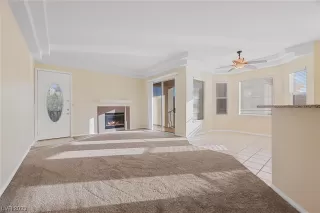Photo #5: 2490188 Listing