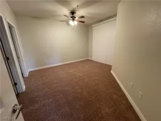Photo #3: 2490192 Listing 