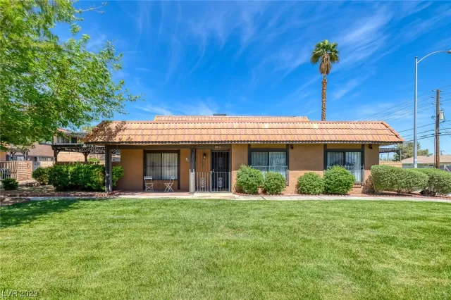 MLS: 2490228 Condo For Sale