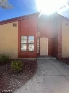 Photo #2: 2490230 Listing 