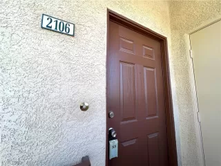 Photo #2: 2490244 Listing 