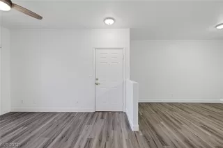 Photo #2: 2490267 Listing