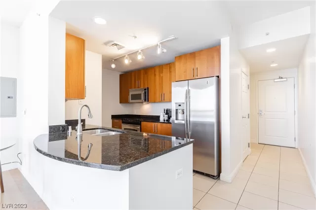 MLS: 2490277 Condo For Sale