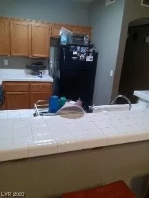 Photo #3: 2490279 Listing