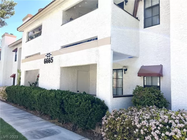 MLS: 2490321 Condo For Sale