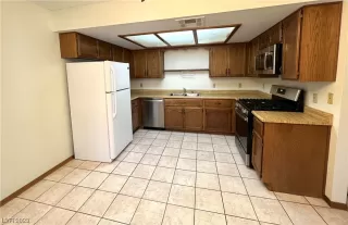 Photo #4: 2490321 Listing 