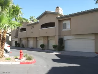 Photo #1: 2490340 Listing 