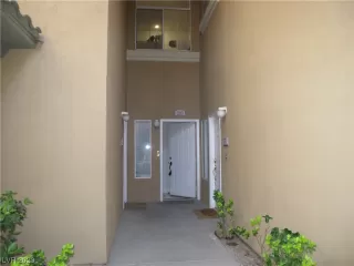 Photo #2: 2490340 Listing 