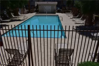 Photo #2: 2490347 Listing