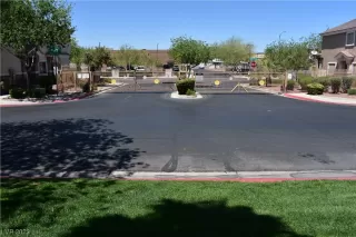 Photo #3: 2490347 Listing