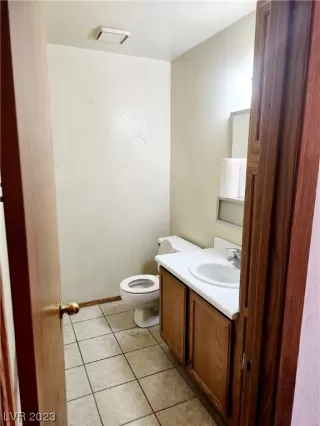 Photo #3: 2490350 Listing 