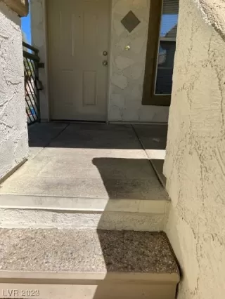 Photo #5: 2490364 Listing 