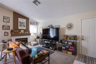 Photo #5: 2490374 Listing